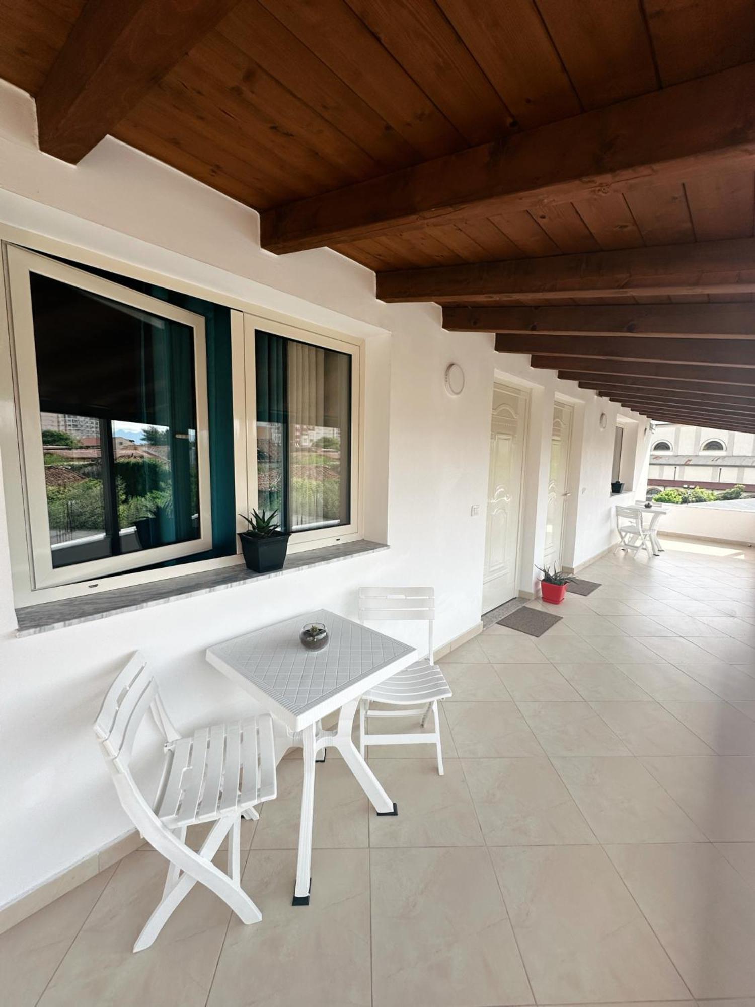 דירות Js House Shkoder 1 מראה חיצוני תמונה